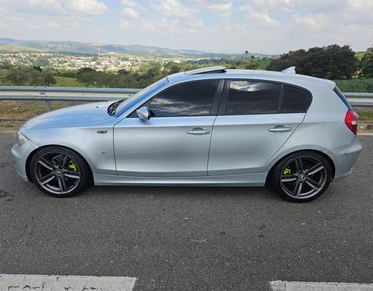 BMW 120i 2.0 HATCH 16V GASOLINA 4P AUTOMÁTICO
